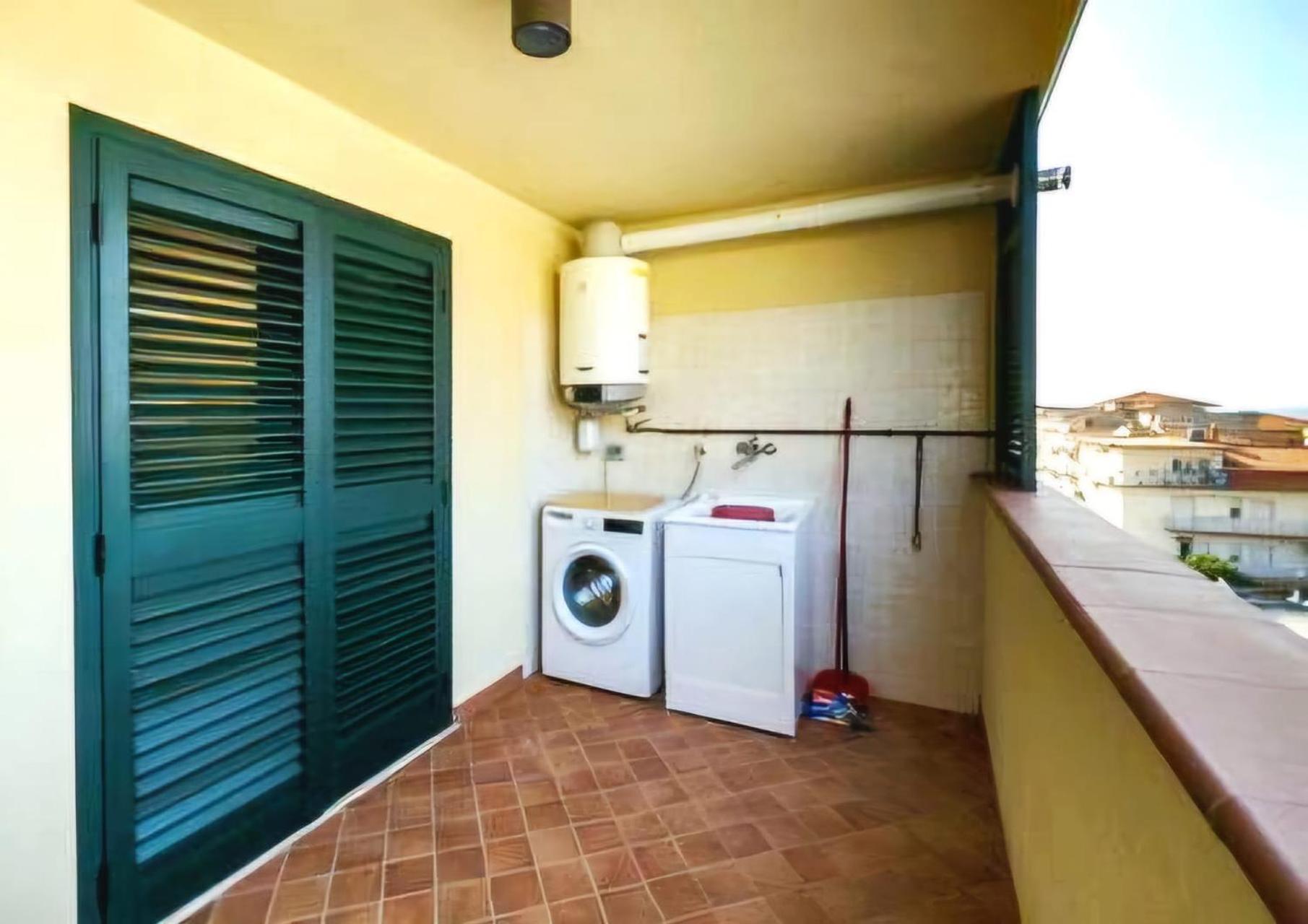 Magico Apartments - 450M Dalla Spiaggia Capo dʼOrlando Esterno foto
