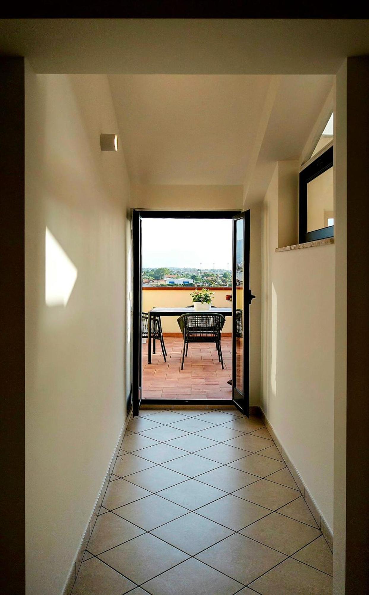 Magico Apartments - 450M Dalla Spiaggia Capo dʼOrlando Esterno foto